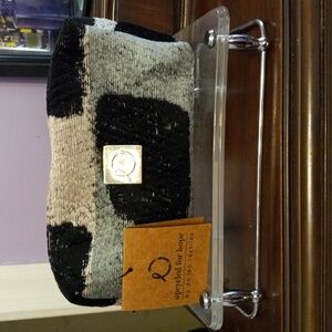 Uncycled for hope by Leo textiles